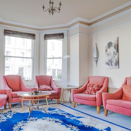 Oyo The Palm Court Hotel Истборн Екстериор снимка