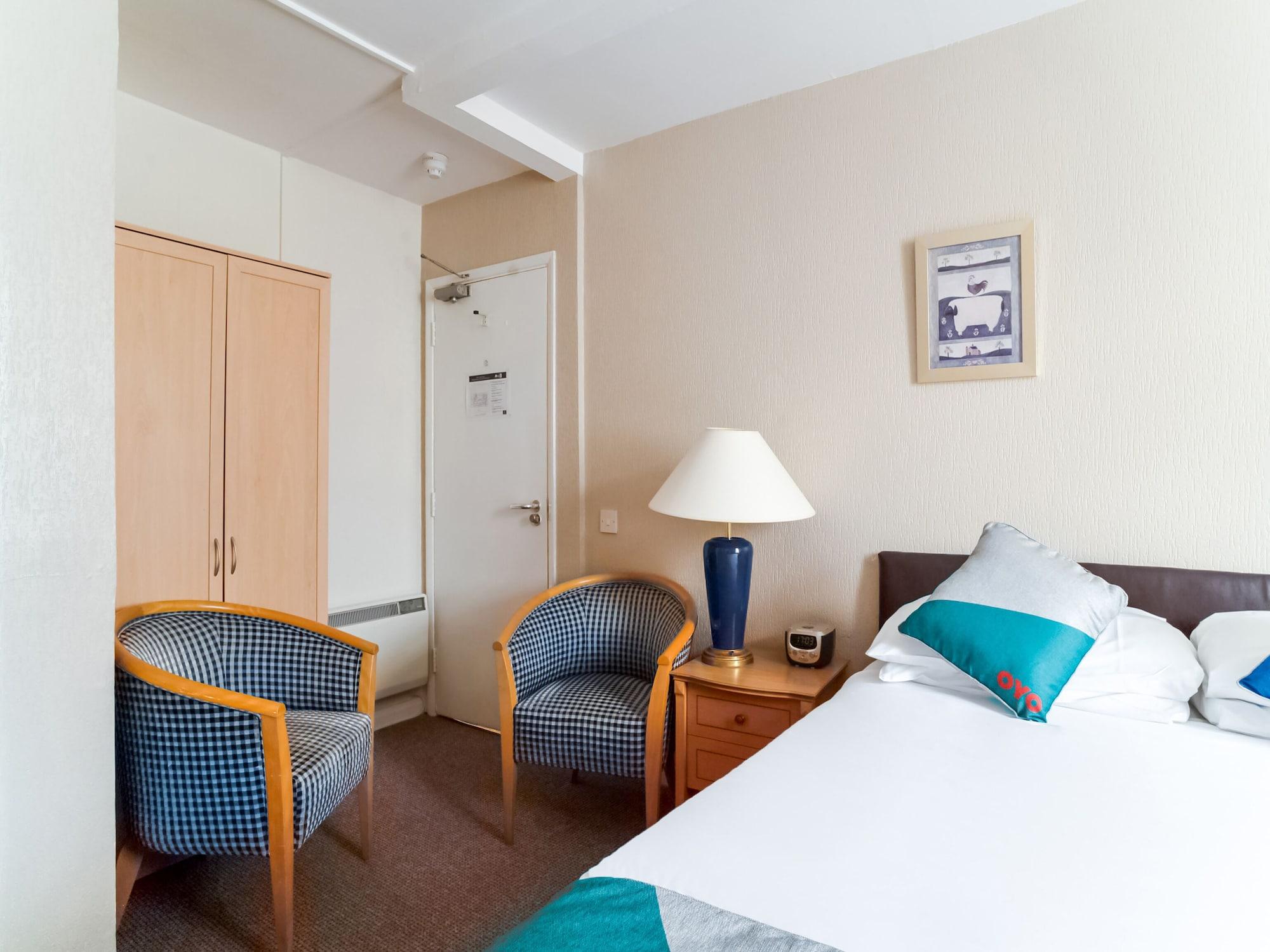 Oyo The Palm Court Hotel Истборн Екстериор снимка