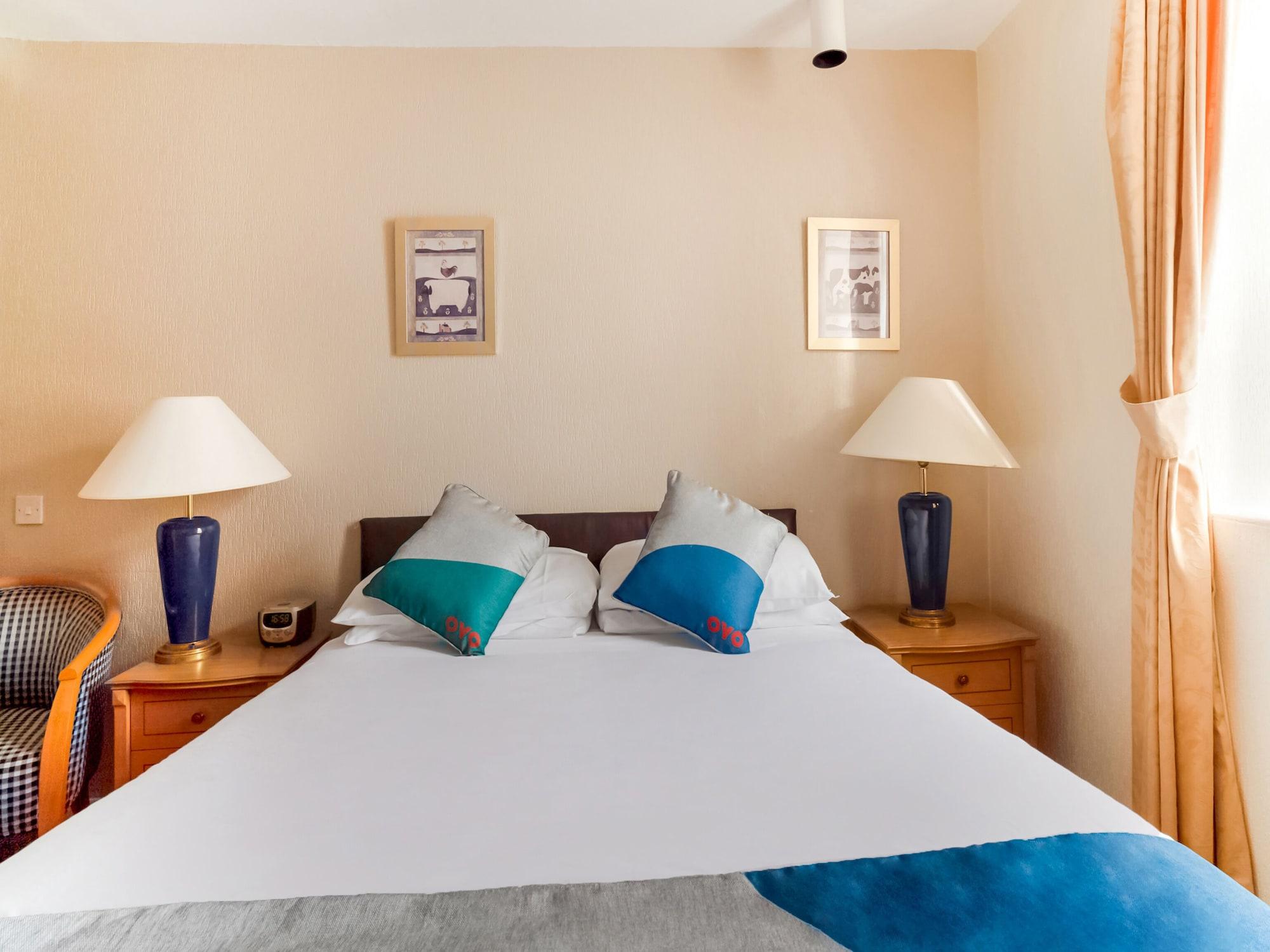 Oyo The Palm Court Hotel Истборн Екстериор снимка