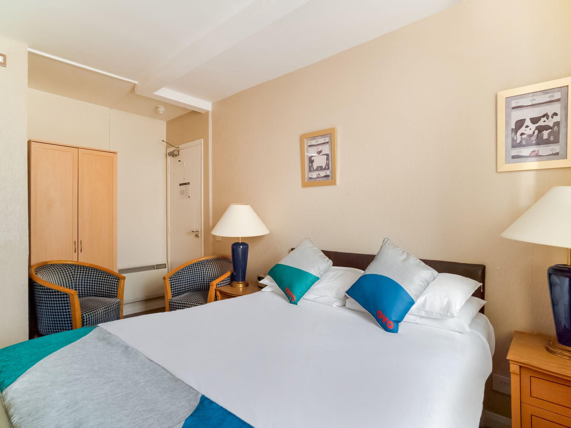 Oyo The Palm Court Hotel Истборн Екстериор снимка