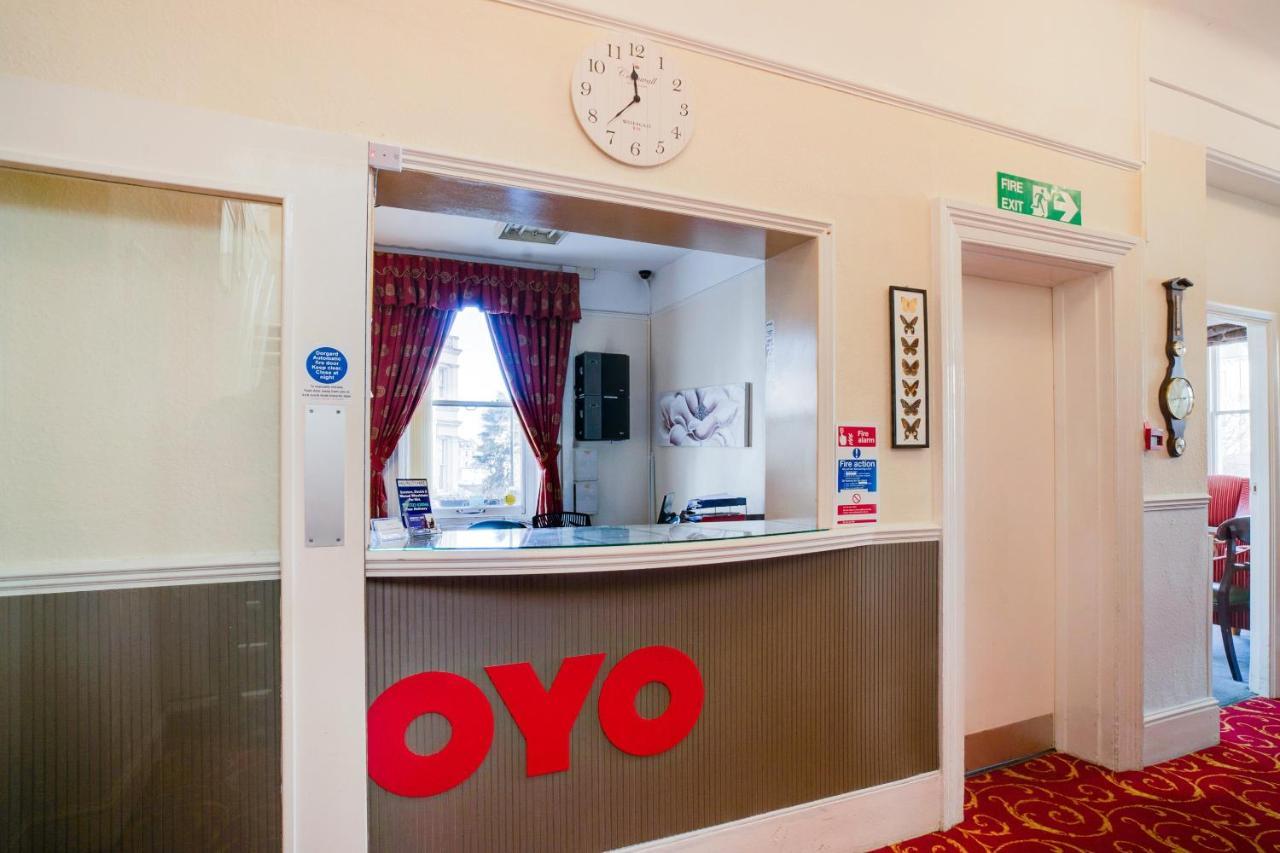 Oyo The Palm Court Hotel Истборн Екстериор снимка