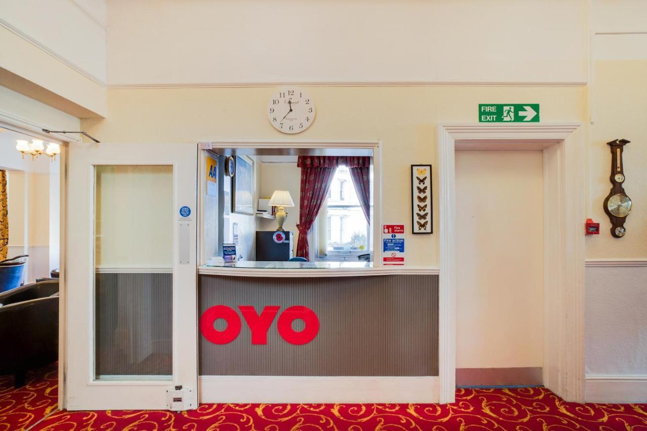 Oyo The Palm Court Hotel Истборн Екстериор снимка